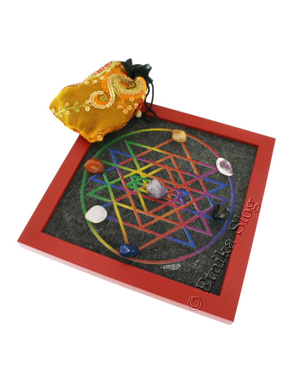 MANDALA STAMPATO SU TELA DI COTONE PER CREARE UNA MANDALA STAMPATO SU TELA DI COTONE PER CREARE UNA