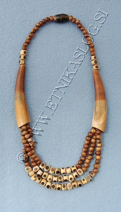 HORN NECKLACES NECKLACE WITH COMPONENTS MADE OF HORN, LENGHT APRO - com Etnika Slog d.o.o. HORN NECKLACES NECKLACE WITH COMPONENTS MADE OF HORN, LENGHT APRO - com Etnika Slog d.o.o.