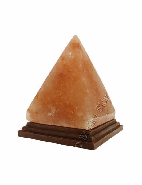 LAMPADA DI SALE ROSA HIMALAYANO FORMA PIRAMIDE.br