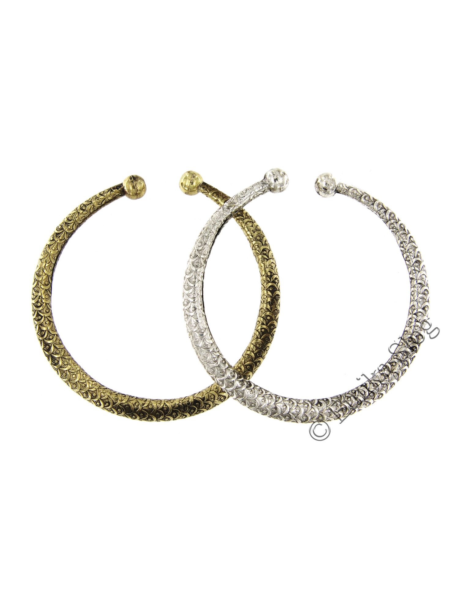 BRACELETS - METAL BRACELET MADE OF WHITE METAL, ADJUSTABLE.AVA - com Etnika Slog d.o.o. BRACELETS - METAL BRACELET MADE OF WHITE METAL, ADJUSTABLE.AVA - com Etnika Slog d.o.o.