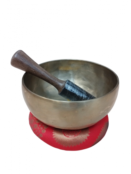 TIBETAN SINGING BOWLS TIBETAN SINGING BOWL, FULLY HAND MADE OF 7 METALS. - com Etnika Slog d.o.o.