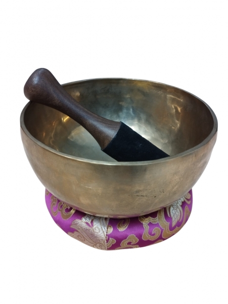 TIBETAN SINGING BOWLS TIBETAN SINGING BOWL, FULLY HAND MADE OF 7 METALS. - com Etnika Slog d.o.o.