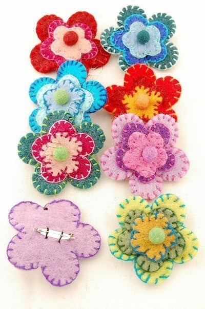 PINS BROOCH MADE OF WOOL FELT, MOTIVE BLOSSOM.br - com Etnika Slog d.o.o. PINS BROOCH MADE OF WOOL FELT, MOTIVE BLOSSOM.br - com Etnika Slog d.o.o.