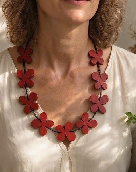 NECKLACES - WOOD COLLANA IN FILI DI PERLINE CON CHIUSURA IN CORNO.&nbsp; - Etnika Slog d.o.o.